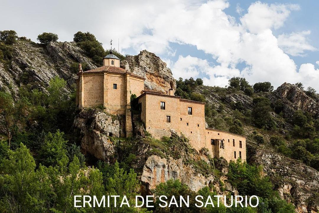 Los Soportales Soria Esterno foto